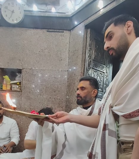 Check out Suniel Shetty and Ahan Shetty Mahakaleshwar Temple's Visit