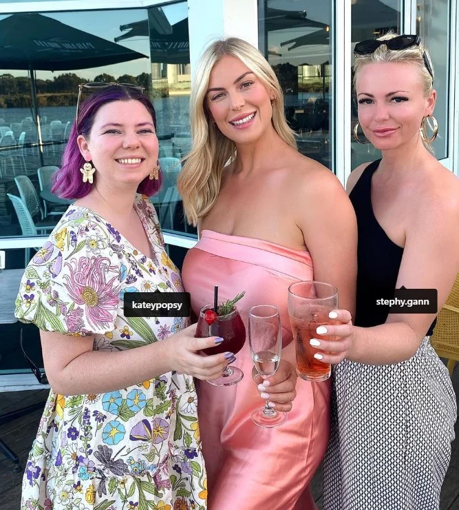 Annaliese Gann with her sister and a friend