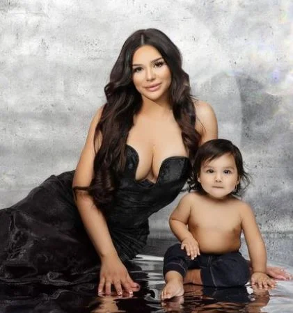 Cristina Villegas with her kid