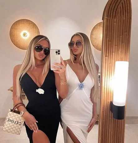 Daisey O’ Donnell with her sister