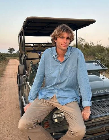 Dani Gallo bio