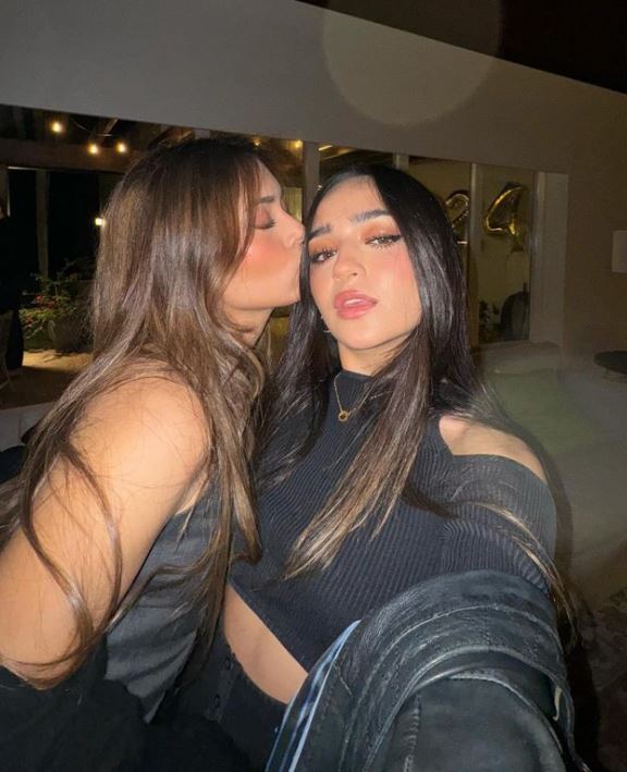 Daniela Calle and his girlfriend Poche