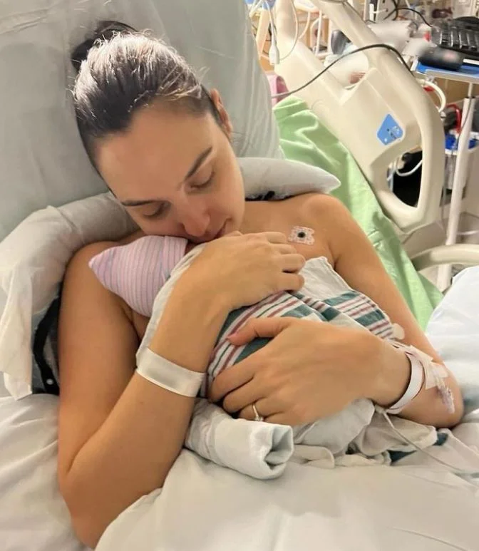 Jaron Varsano and Gal Gado welcomes their 4th child
