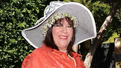 Karen Houghton Net Worth
