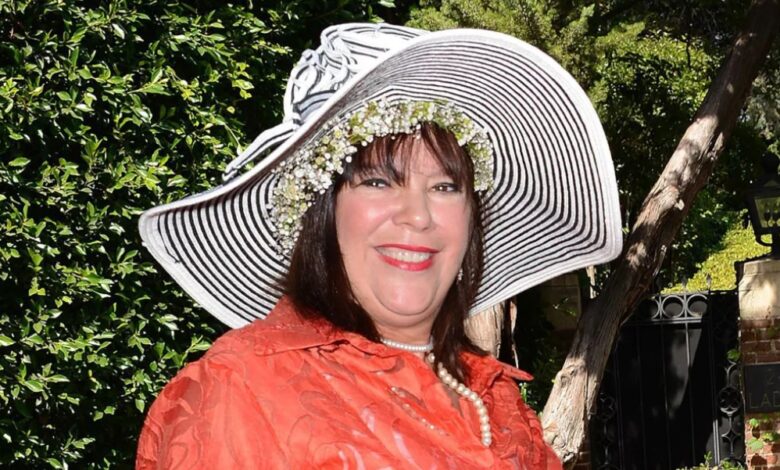 Karen Houghton Net Worth