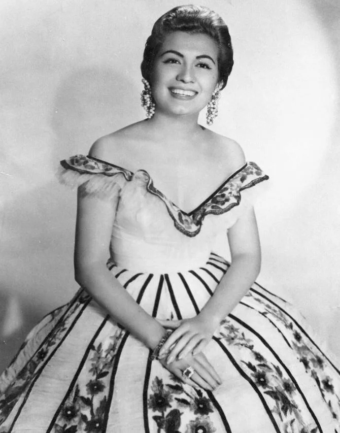 María Elena Leal's mother Lola Beltrán