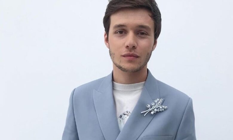 Nick Robinson gay