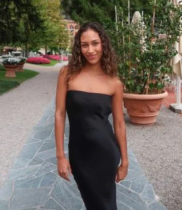 Serena Pitts bio
