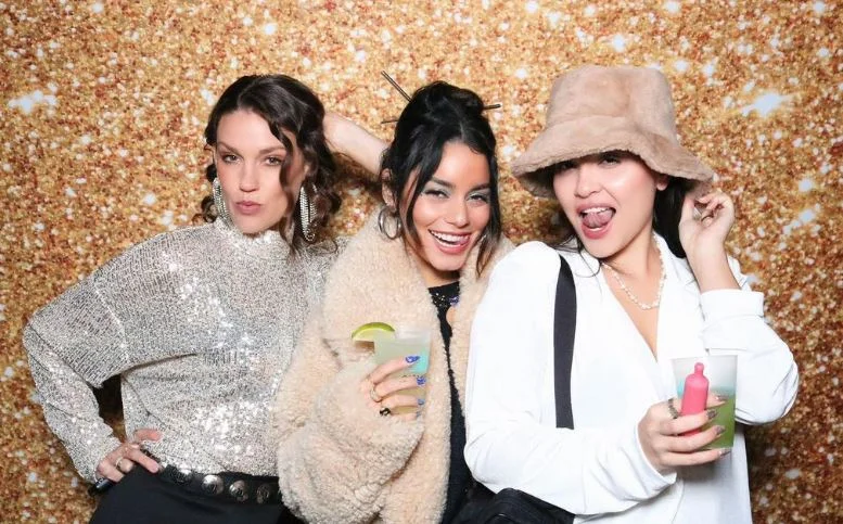 Stella Hudgens with her friends