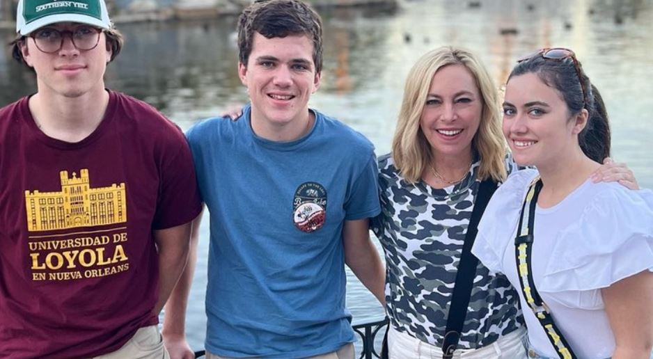 Sutton Stracke's family