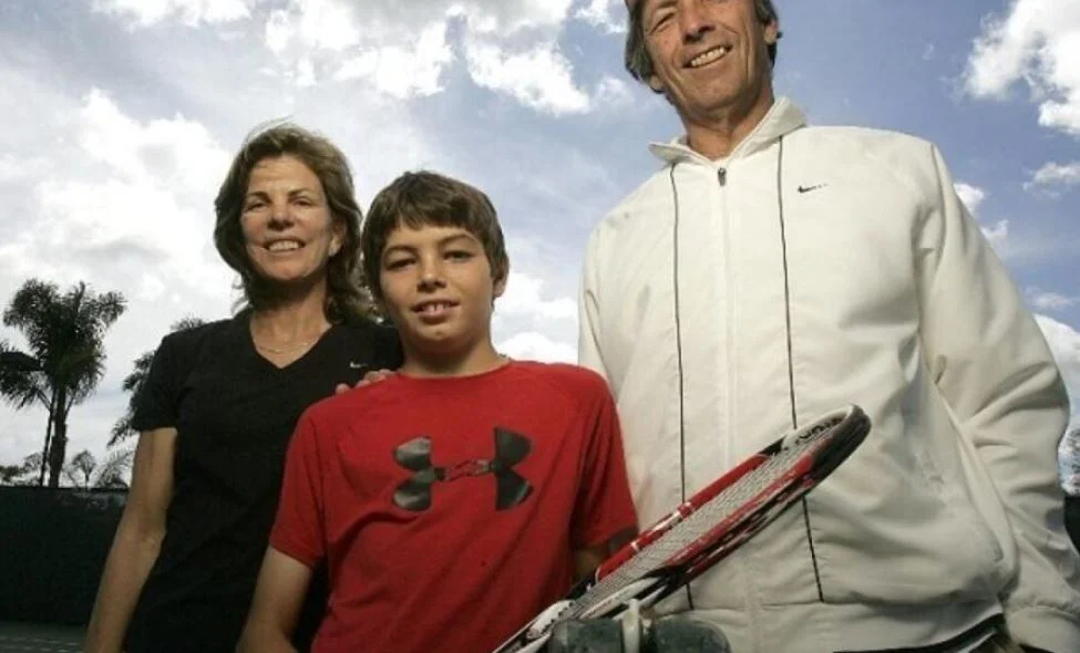 Young Taylor Fritz' with parents