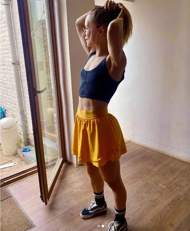 Aline Dessine height