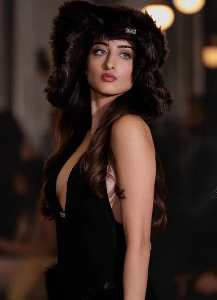 Amira Noor height