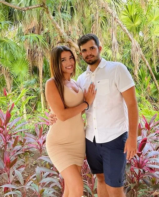 Axandra (TikTok Star) with her boyfriend