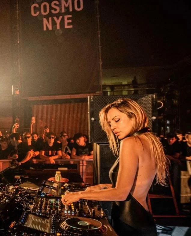 Deborah De Luca career