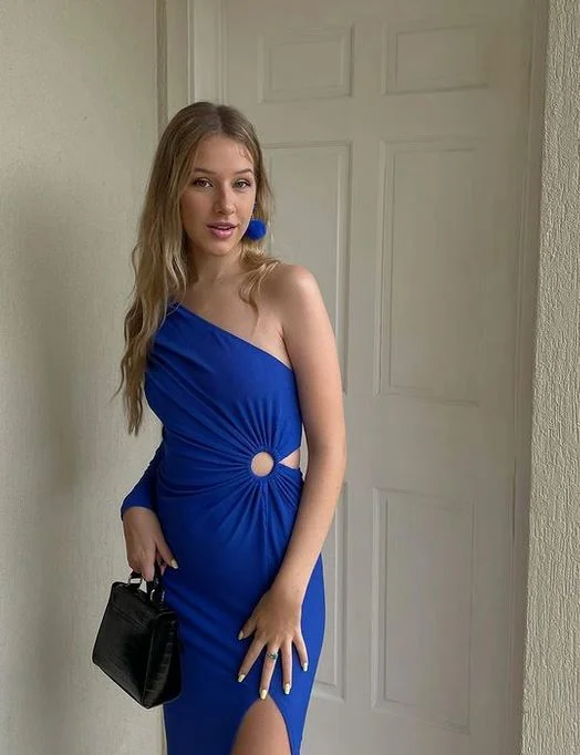 Diddly ASMR Youtuber Wiki Biography Height Age Boyfriend Family 