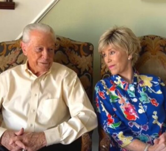 Jerry Savelle with his wife Carolyn