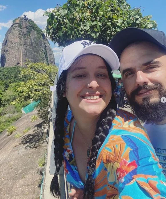 Linn Jardim and her friend
