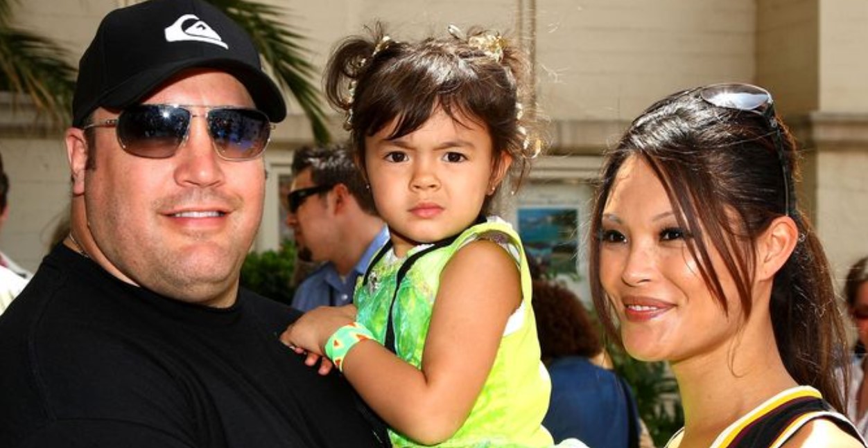 Sienna-Marie James' childhood image with her parents