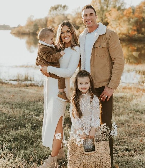 Sierra Honeycutt with her family