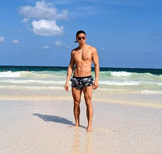 Daniel Wai height