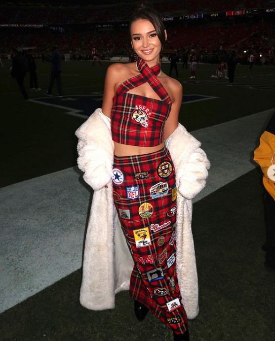 Kristin Juszczyk height