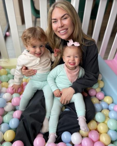 Frankie Essex with her twins Logan and Luella