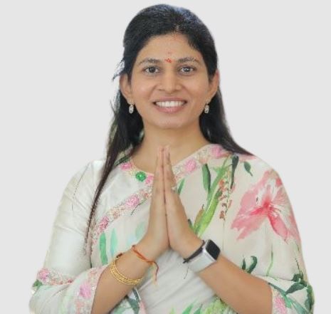Nikhil Khadase's wife Raksha Khadse