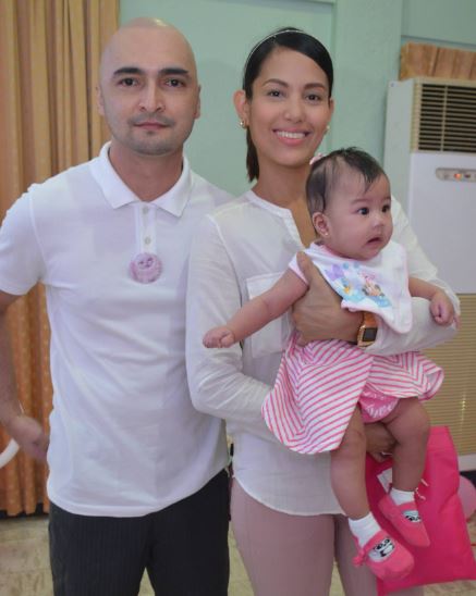 Nina Ricci Alagao with her husband Michael Flores