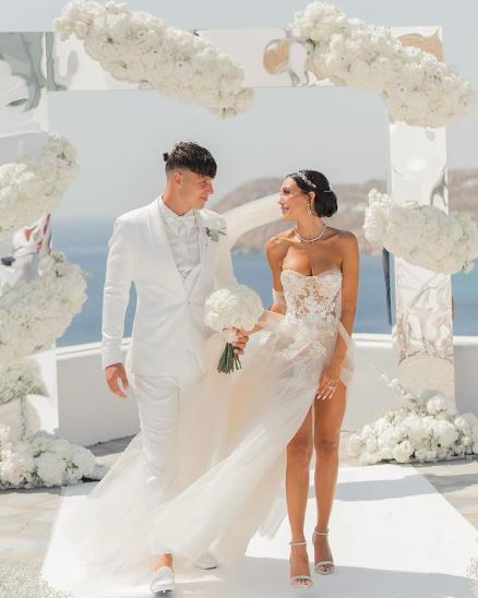 Scarlet Vas got married to Tayo Ricci