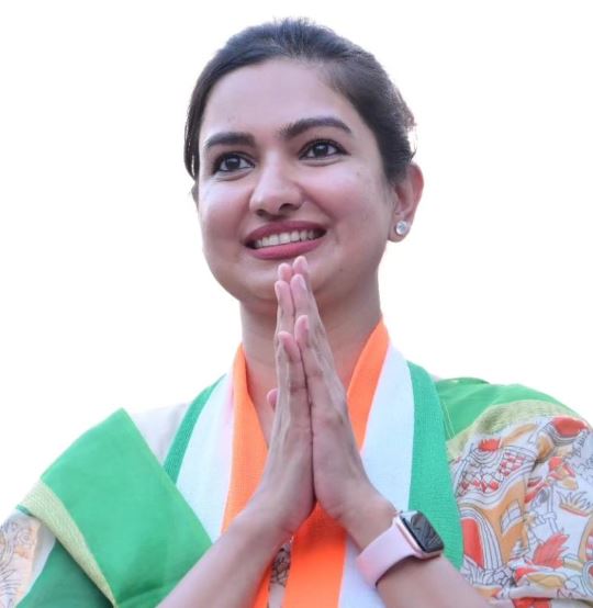 Sofia Firdous career