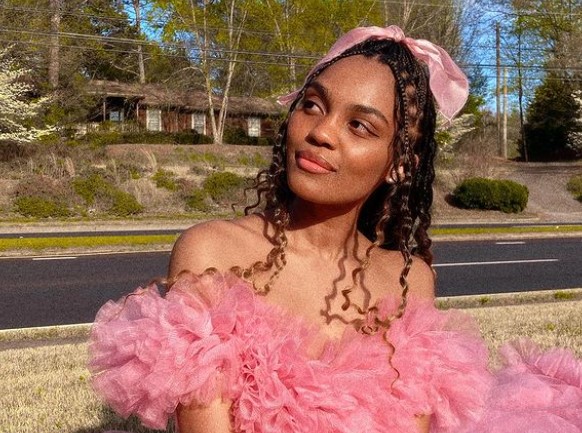China Anne Mcclain wiki