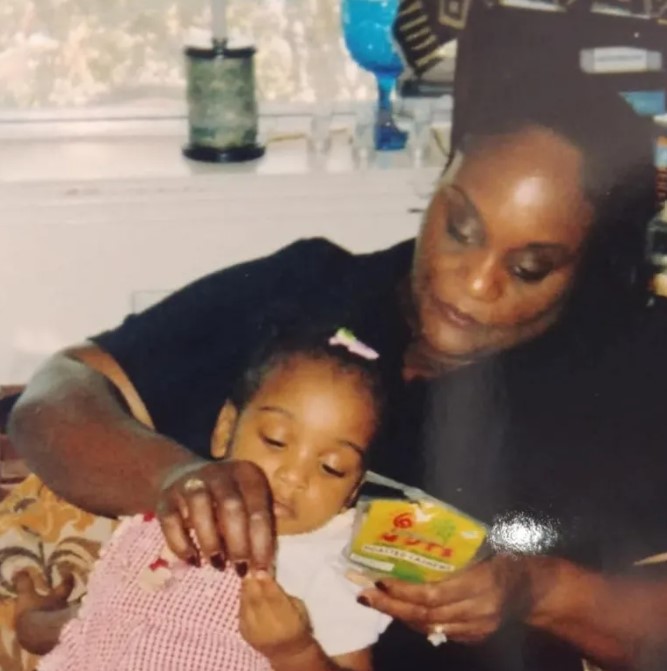 Evelyn Thomas with her daughter Kimberly