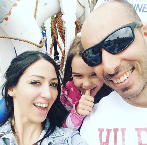 Mike Hatton with his family