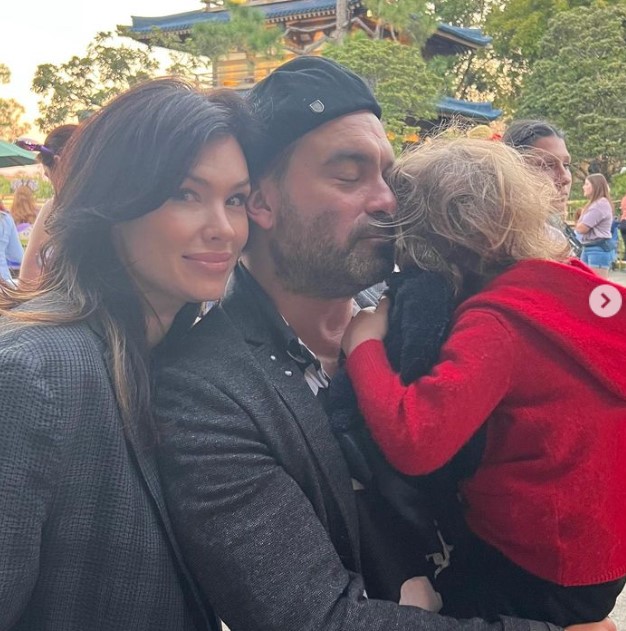 Morgan Galecki with her husband and kid