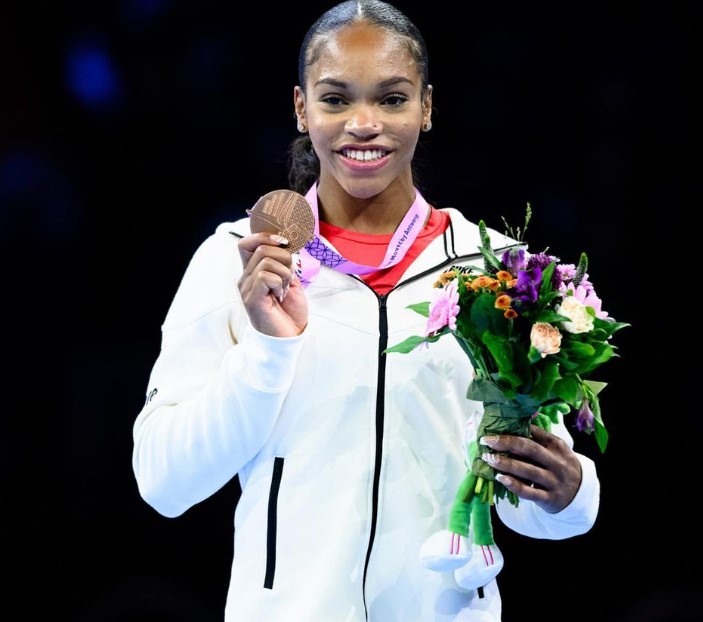 Shilese Jones career