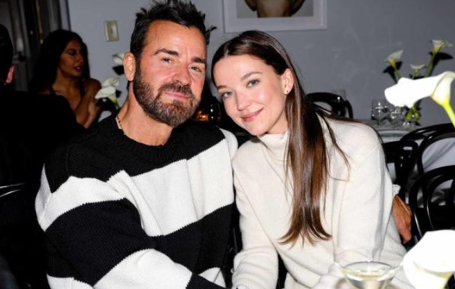 Nicole Brydon Bloom with her partner Justin Theroux