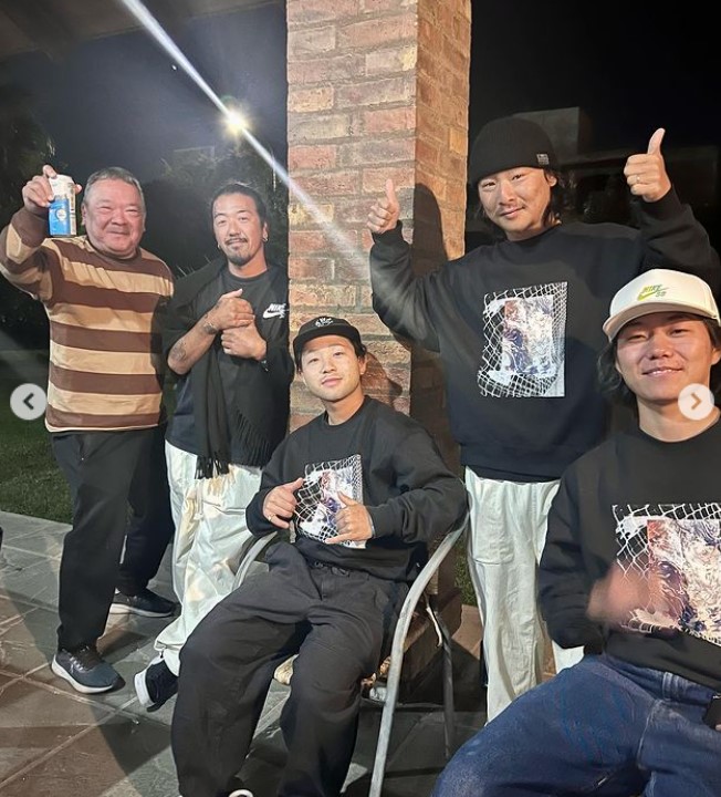 Yuro Nagahara with his family members