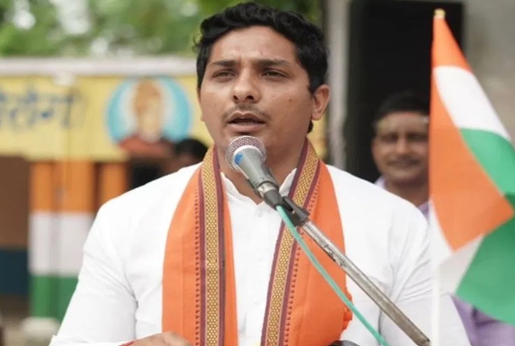 Captain Yogesh Bairagi bio