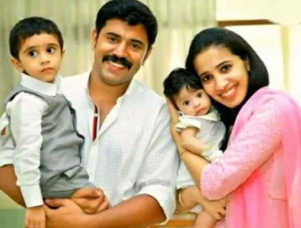Rinna Joy with her husband and kids