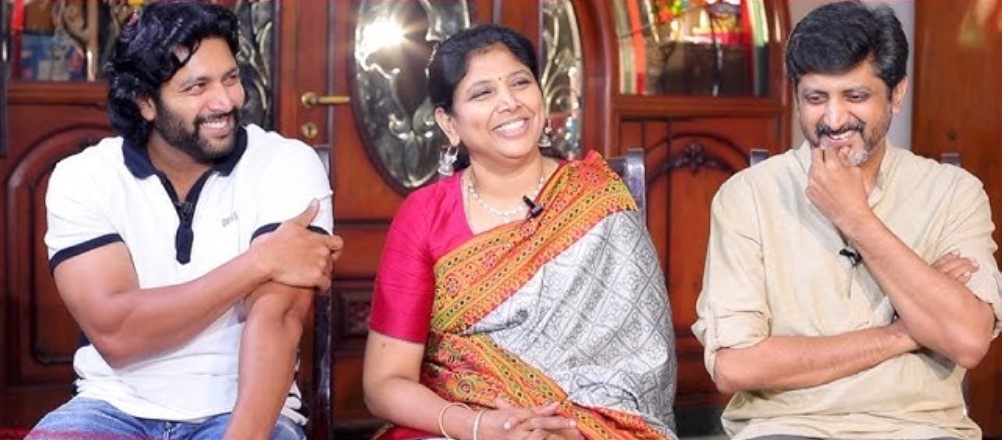 Roja Mohan with her brothers