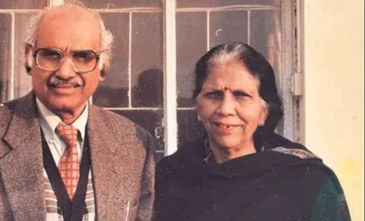 Seema Chisti Yechury's parents