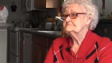 Betty Claire Kalb