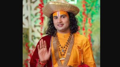 Dr. Aniruddhacharya Ji Maharaj