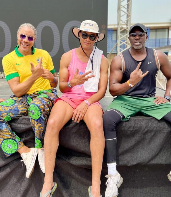 Maje Ayida with his friends