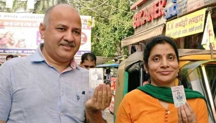 Seema Sisodia with her husband Manish Sisodia
