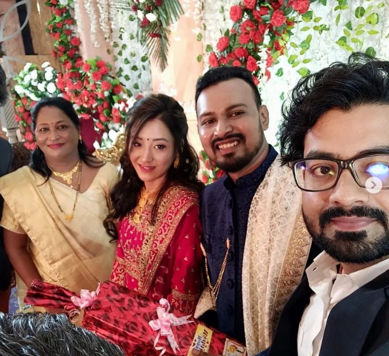 Sumit Mahal with his family
