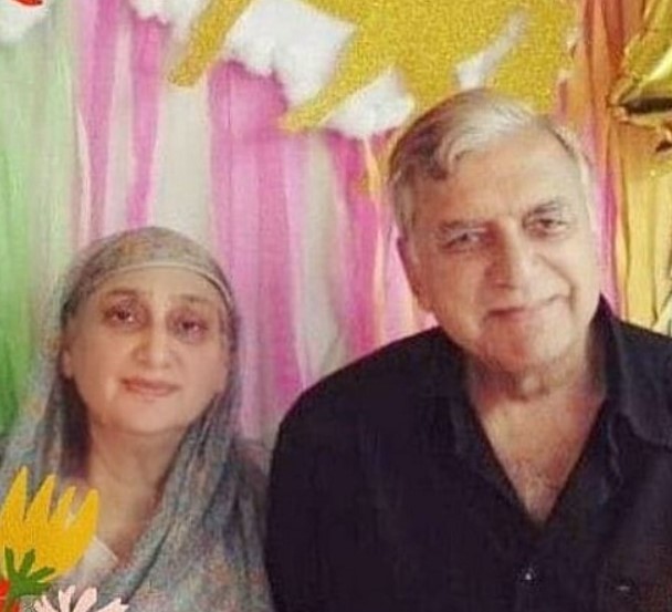 Umair Jaswal's parents