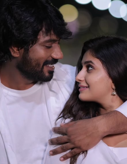 Vetri Vasanth with his partner Vaishnavi Sundar