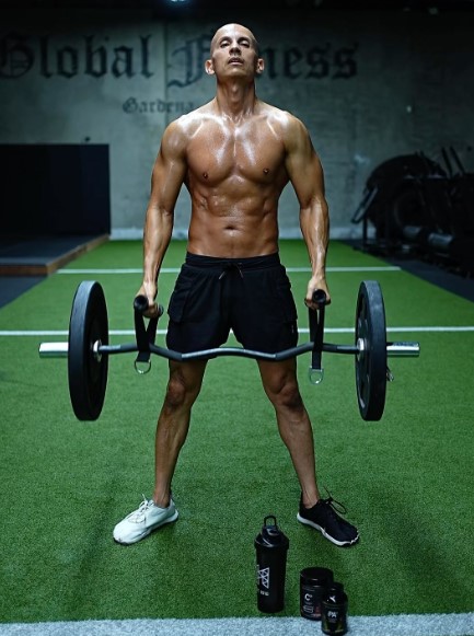 Frank Medrano height